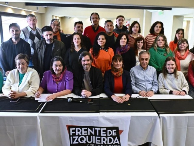 El FIT-U fue el primer frente en presentar listas completas